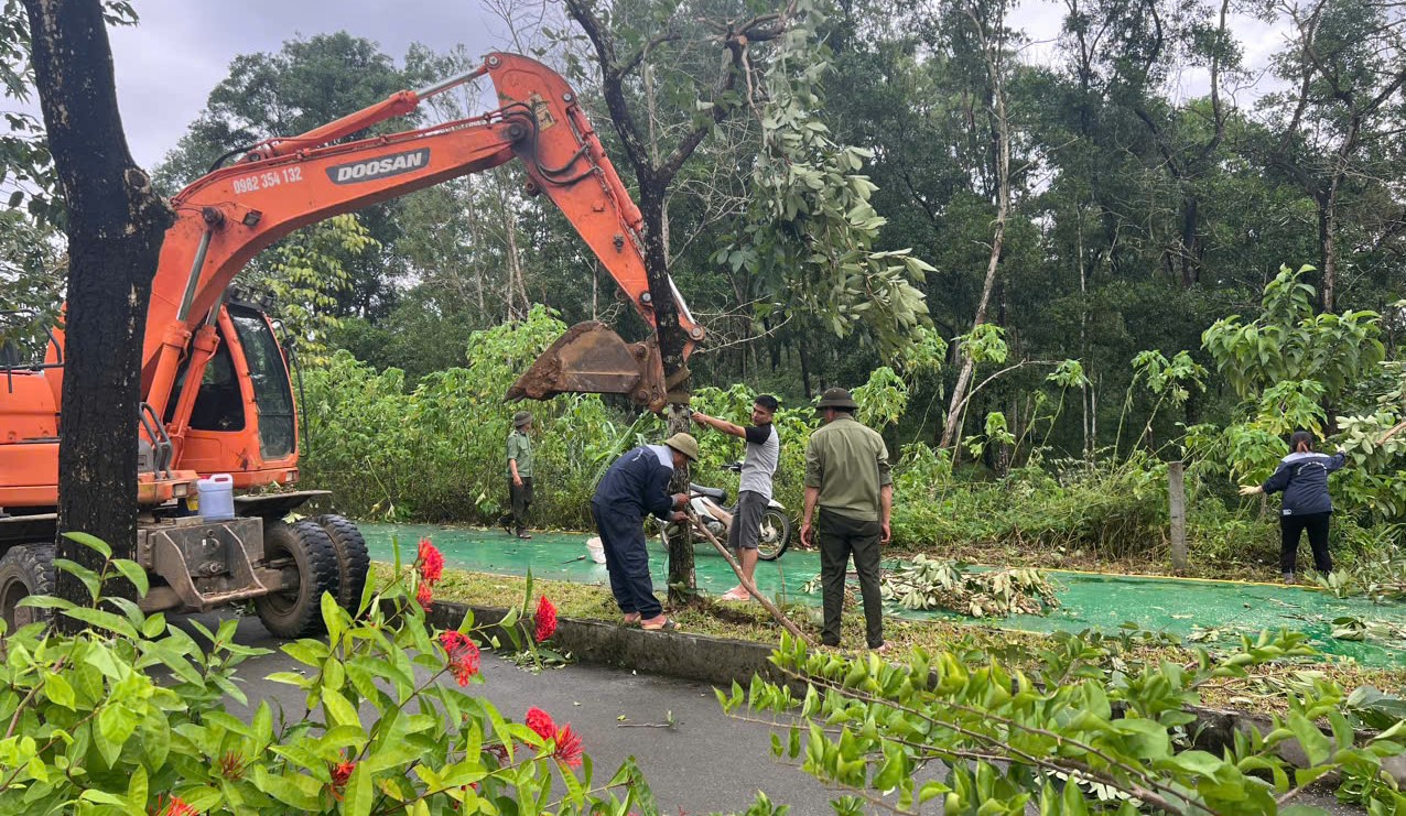 Trung tâm Quản lý đô thị đại học tập trung khắc phục hậu quả sau bão